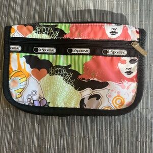 NWOT LeSportsac Artistic Multicolor Zip Pouch